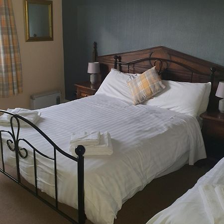 Queensberry Arms Hotel Annan Eksteriør billede